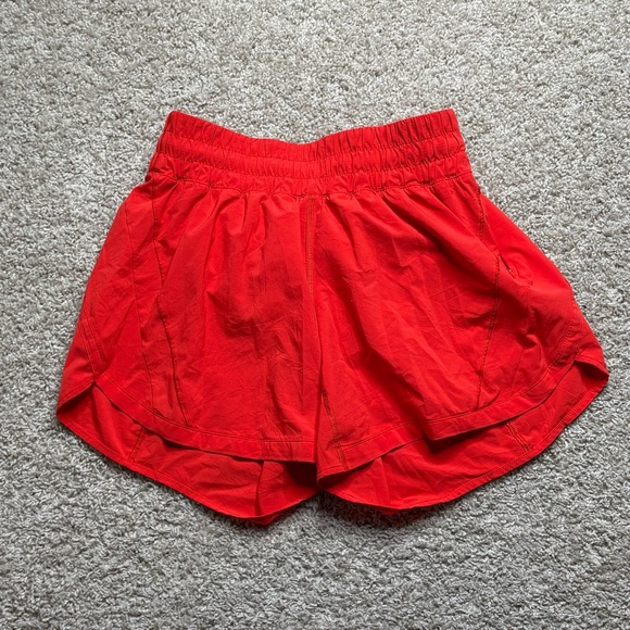 Lululemon Track That Mid-Rise Lined Short 5" - Picture 1 of 5